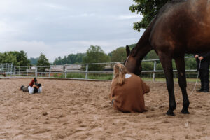 Pferdefotografin beim Fotografieren eines Pferd-Mensch-Teams in Northeim